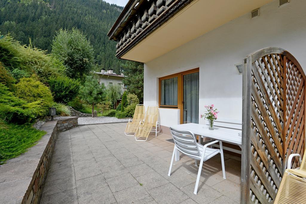 Landhaus Zum Griena Mayrhofen Room photo