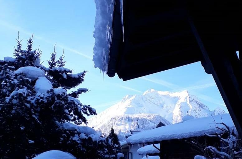 Landhaus Zum Griena Mayrhofen Exterior photo